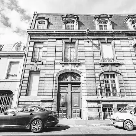 The Gorgeous Hyper Center Private Garden Apartment Reims